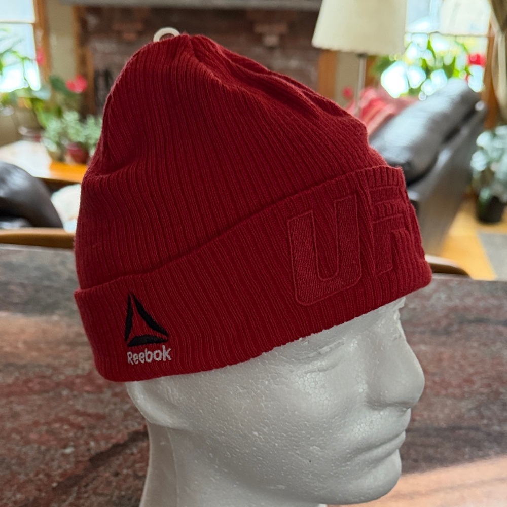 UFC acrylic Knit cuffed cap